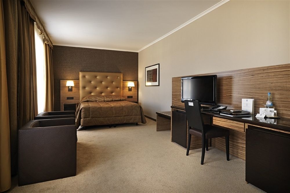 Hyllit Hotel Antwerpen Zimmer foto